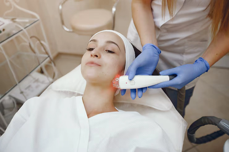 woman-cosmetology-studio-laser-hair-removal_1157-34936